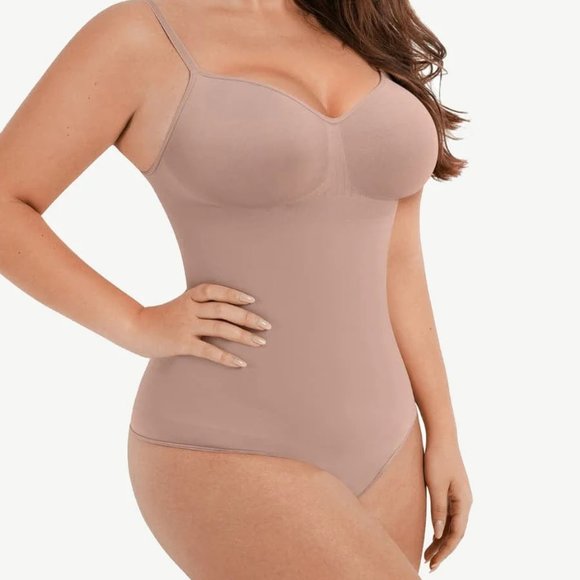 Seamless Sculpt Covered Bust and Back Thong Bodyshaper - Picture 5 of 10